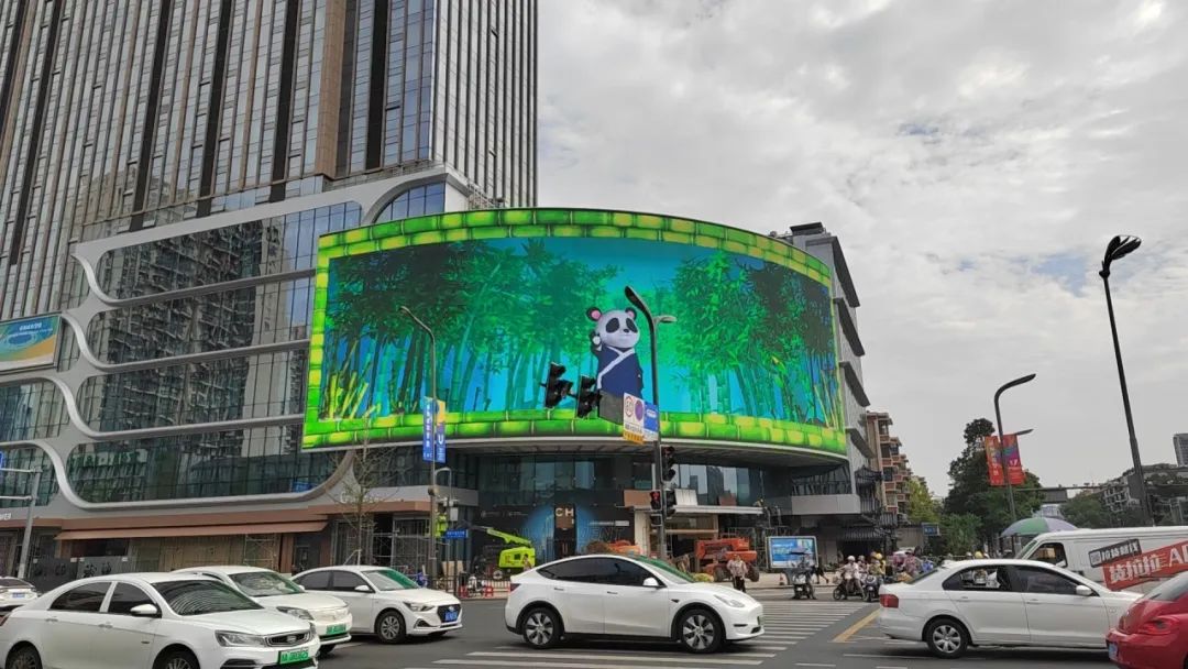 lewin乐玩显示 X 点亮蓉城未来之光